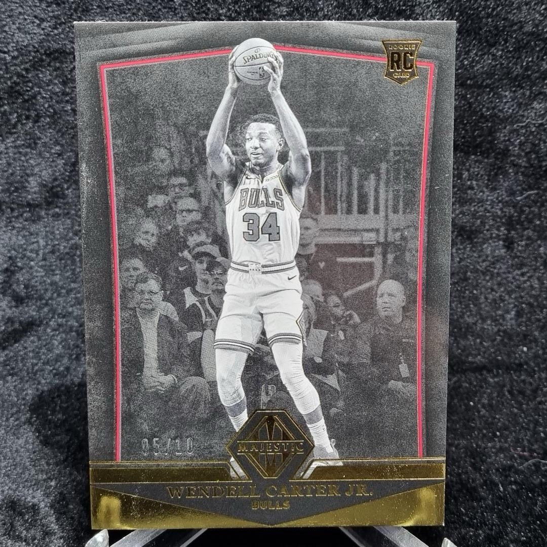 2018-19 NBA Wendell Carter Jr. Gold /10 Majestic Panini Chronicles RC Bulls0