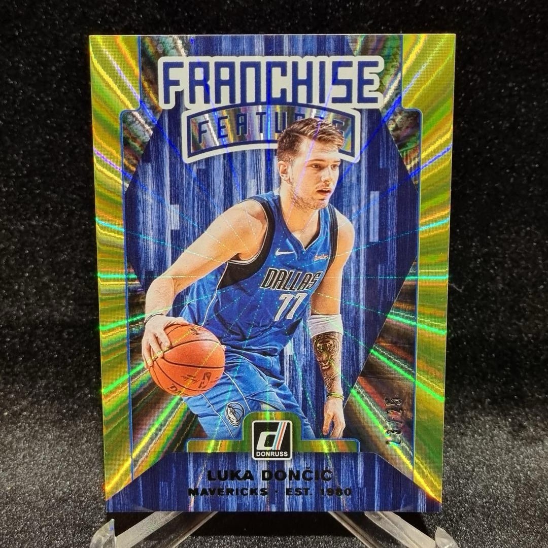 NBA 2019-20 Luka Doncic 23/25 Gold Laser Panini Donruss Franchise Features #290