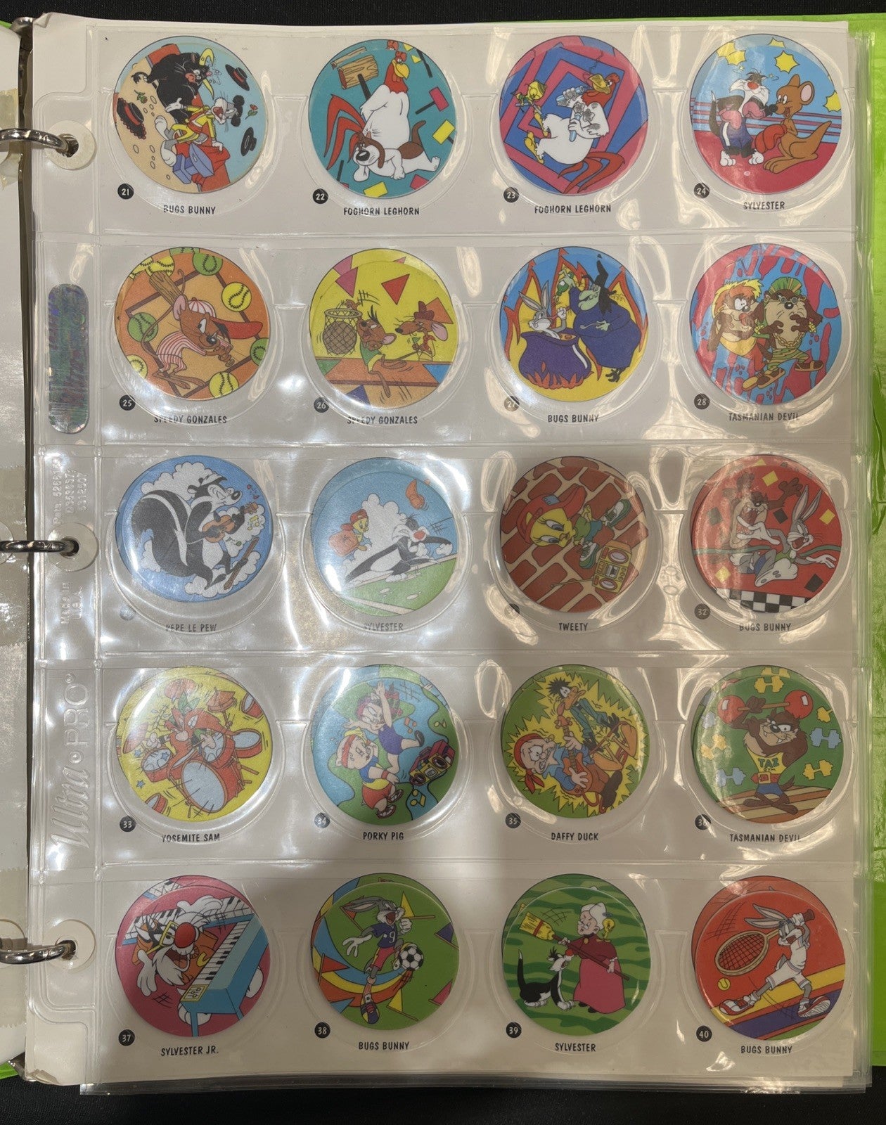 Complete TAZO Collection (220/220) in Official Collectors Album (1996)2